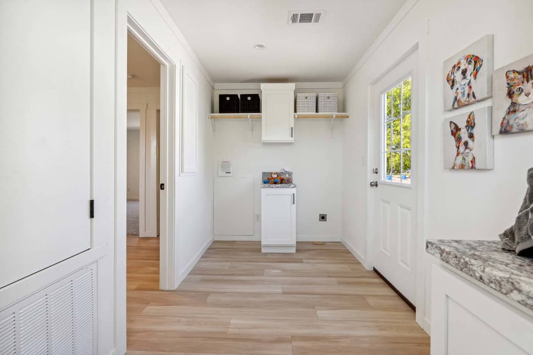 Kritzer 110 interior home features