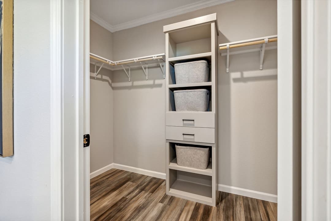 Innovation 3268h interior home features