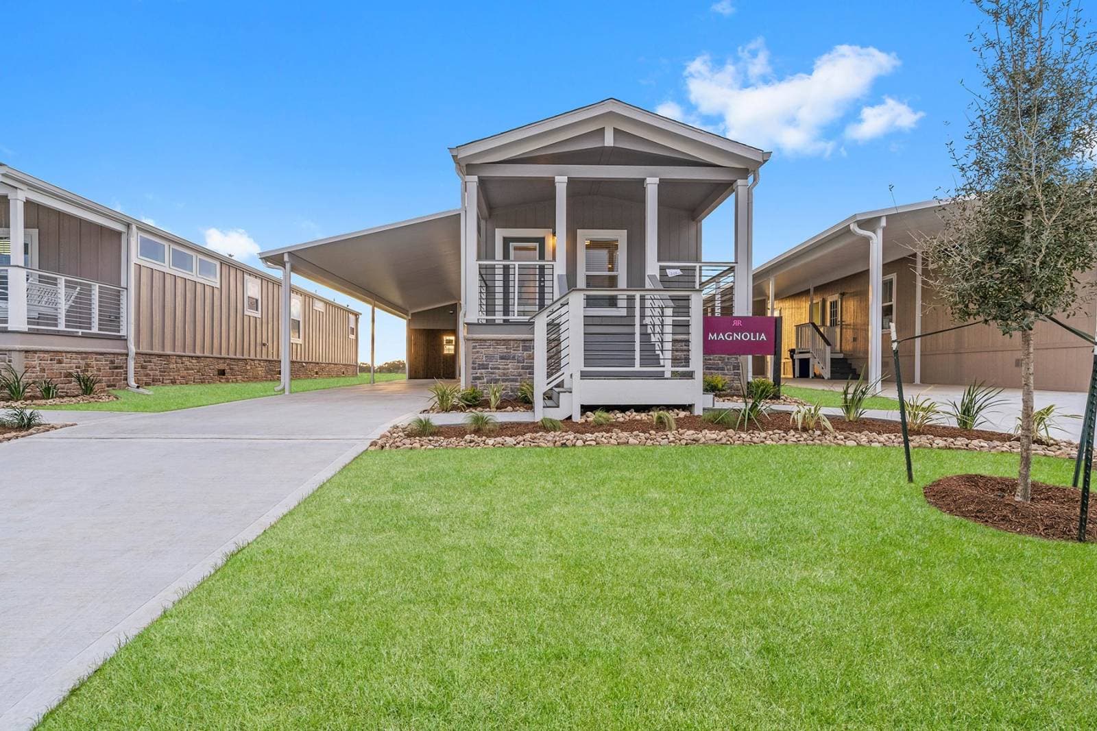 Innovation 1668h exterior home features