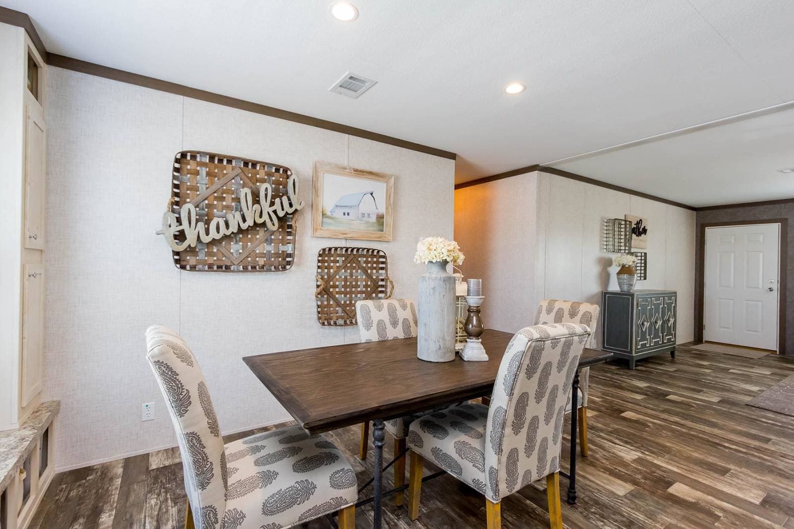 Csd3256k interior home features