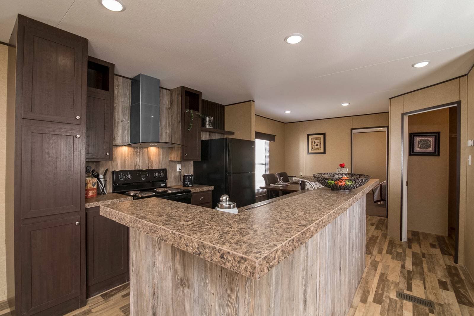 Cs1676d kitchen home features