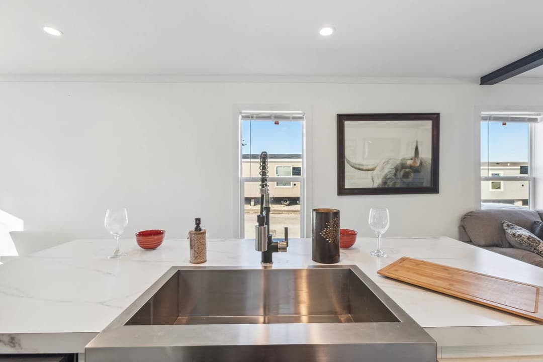 Rm2848h kitchen home features