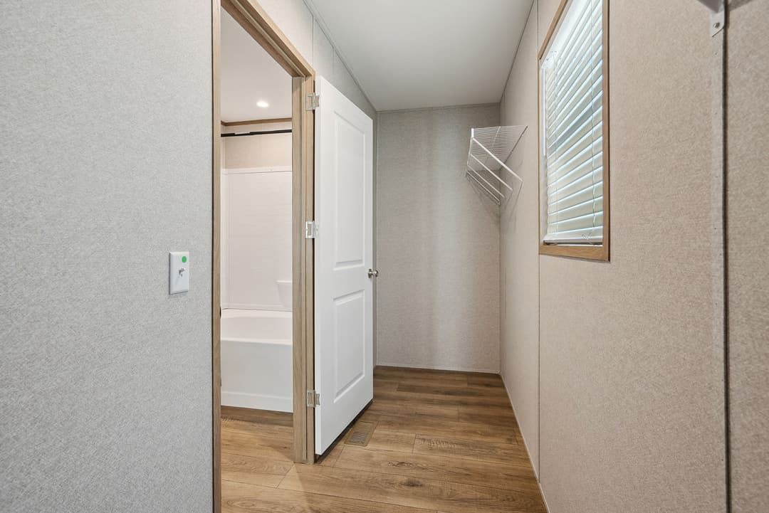 Prime pinnacle 135 interior home features