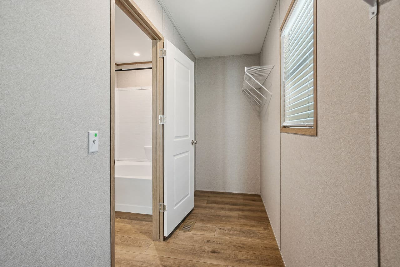 Prime pinnacle 135 interior home features