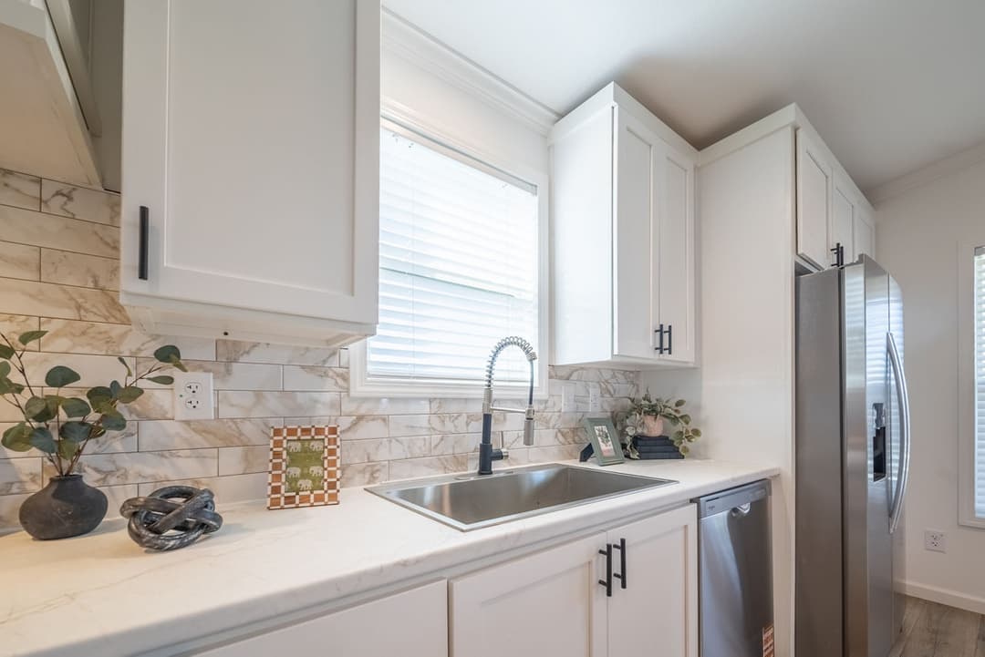 Innovation 5442h - the cypress creek kitchen home features