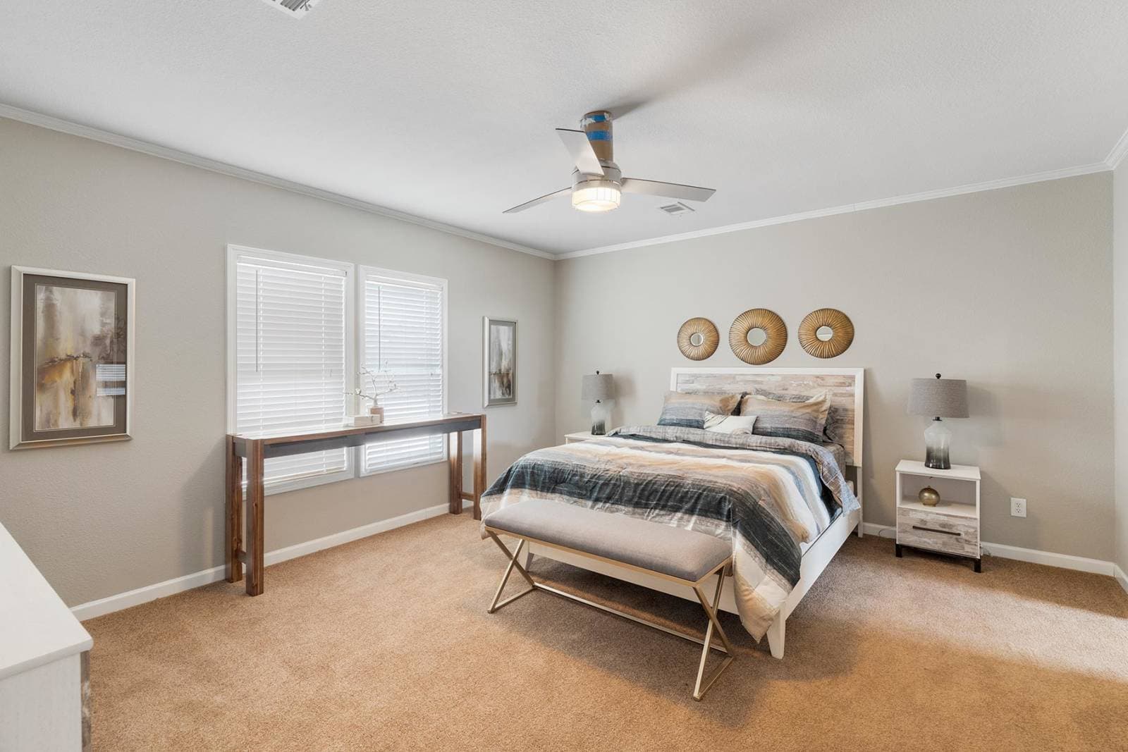 Titan extreme 3266d [the vegas] bedroom home features