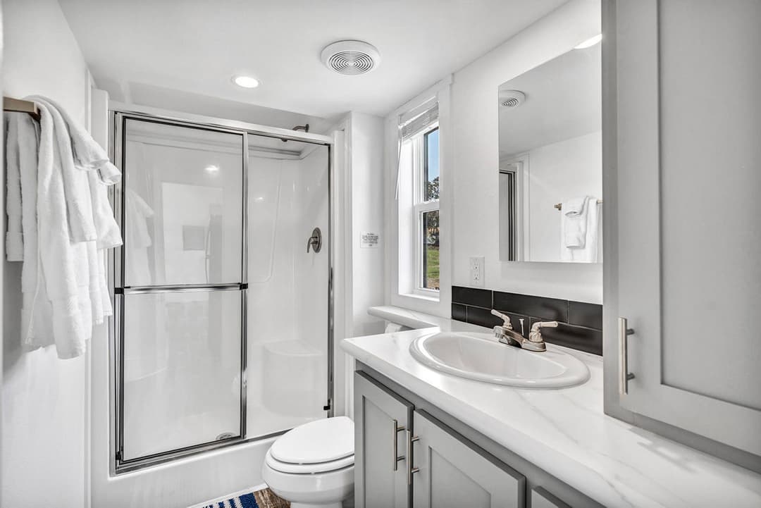 Aps 522a-sl - rv lot (2 available) bathroom home features