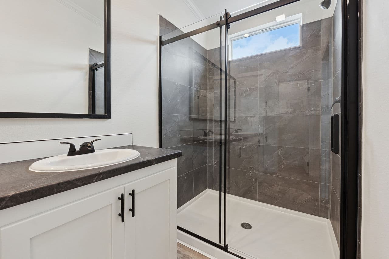 Innovation 1868h bathroom home features