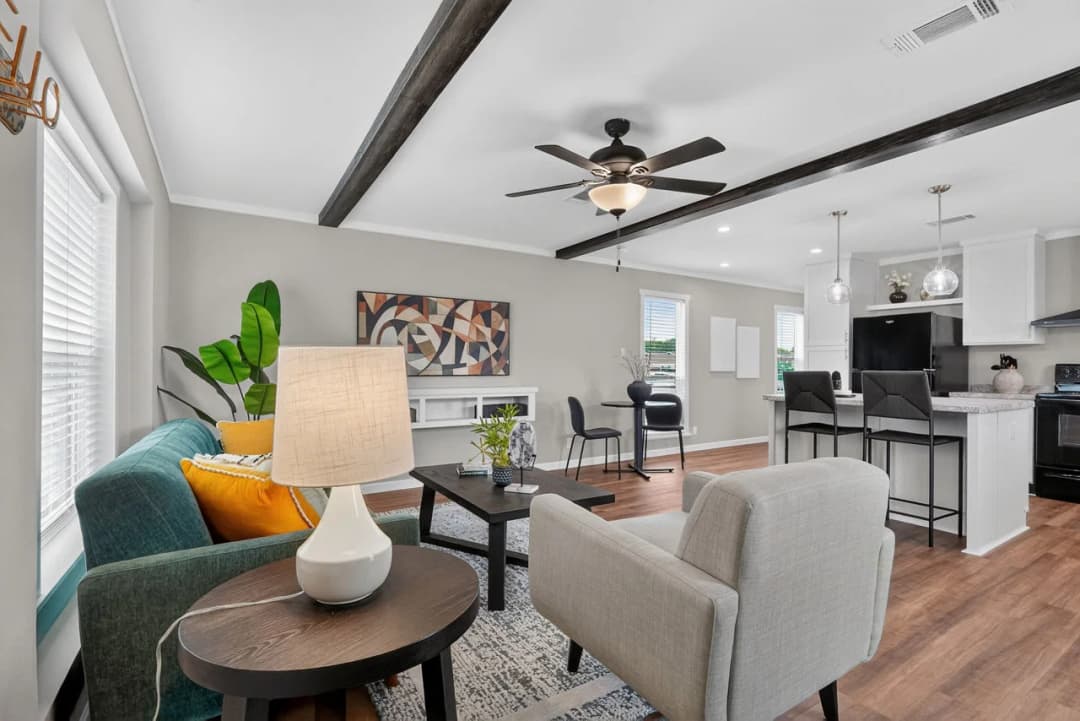 Nm1866a interior home features