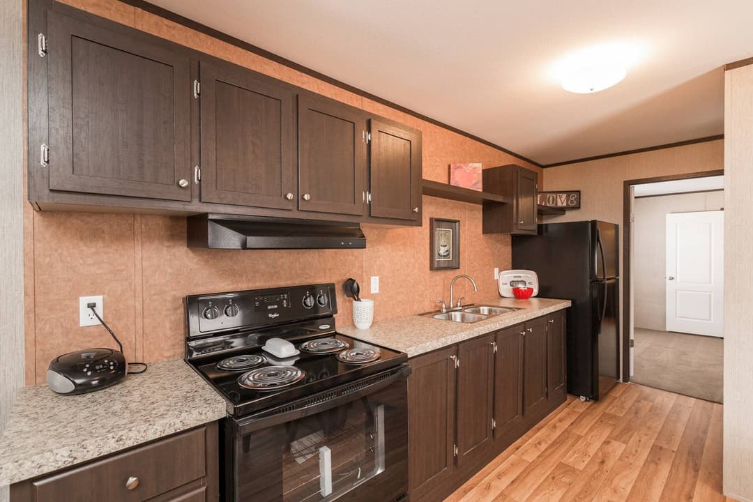 Rm1466a kitchen home features