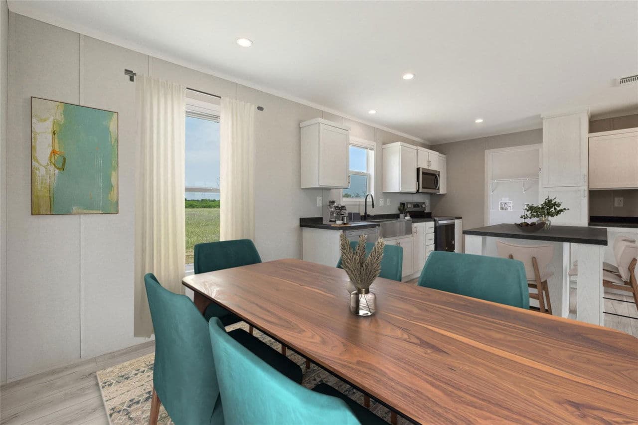 Rm2856b - 3.36 acre lot interior home features