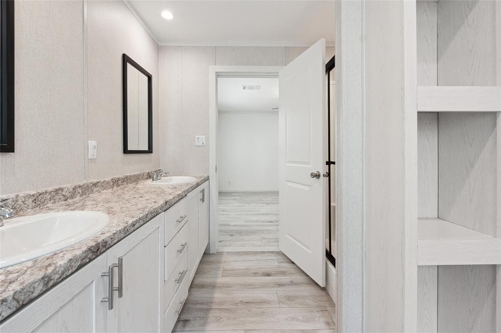 Nm2860l bathroom home features