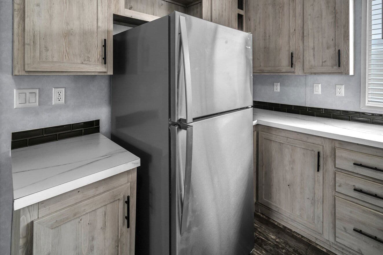 Valu premier 32724g interior and kitchen home features