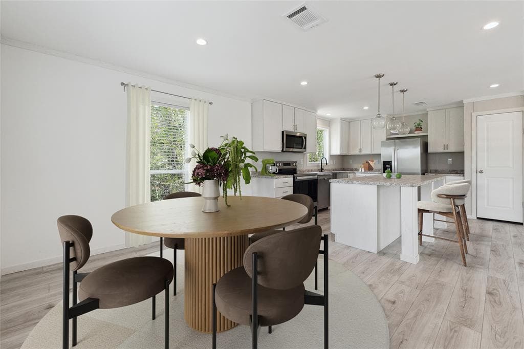 Nm2860l interior home features