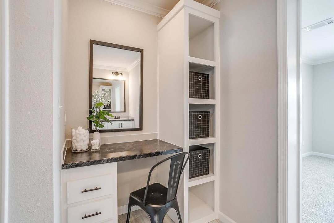 Innovation 2860h bathroom home features