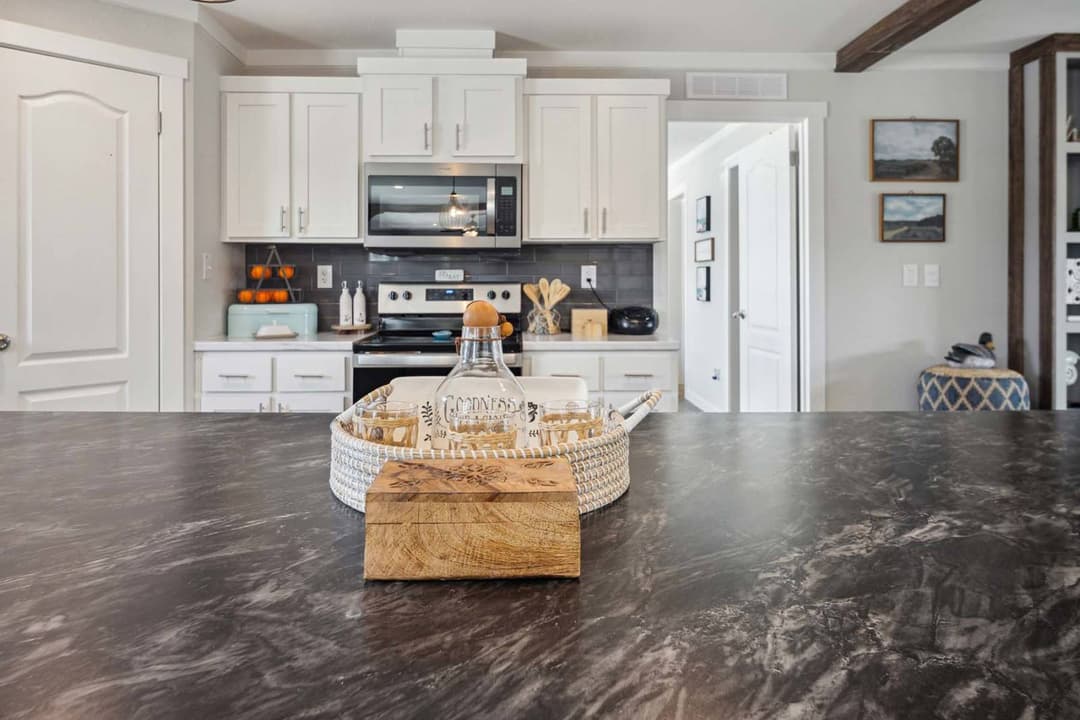 Cedar creek 3276h42106 kitchen home features