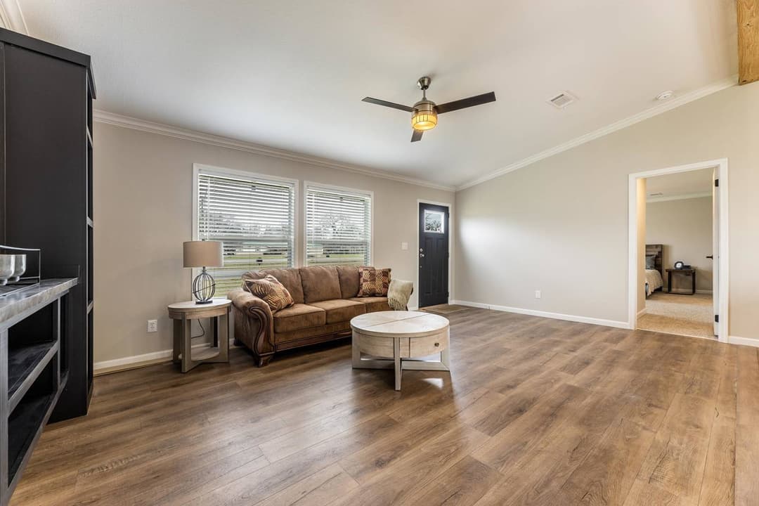 Innovation 2864h interior home features