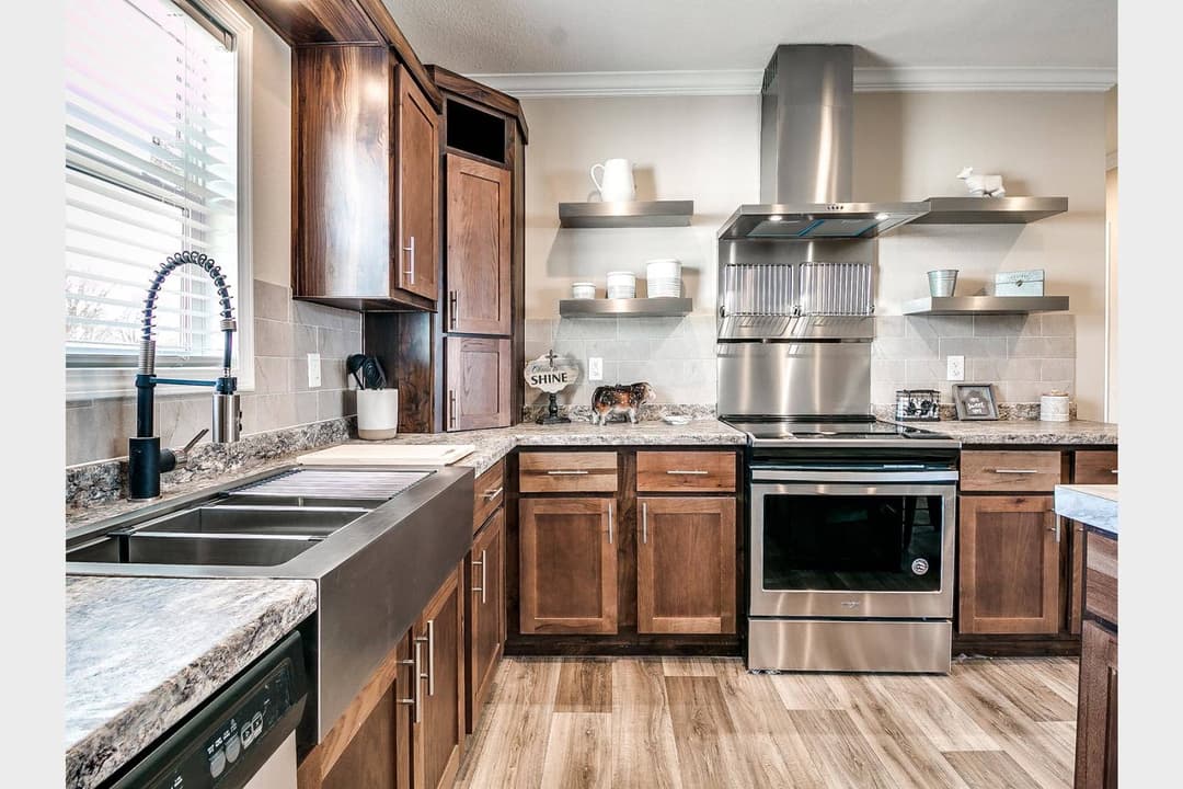 Titan extreme 3276t [the memphis] kitchen home features