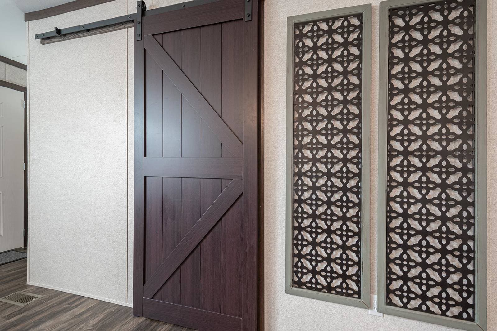 Nm3260f interior home features