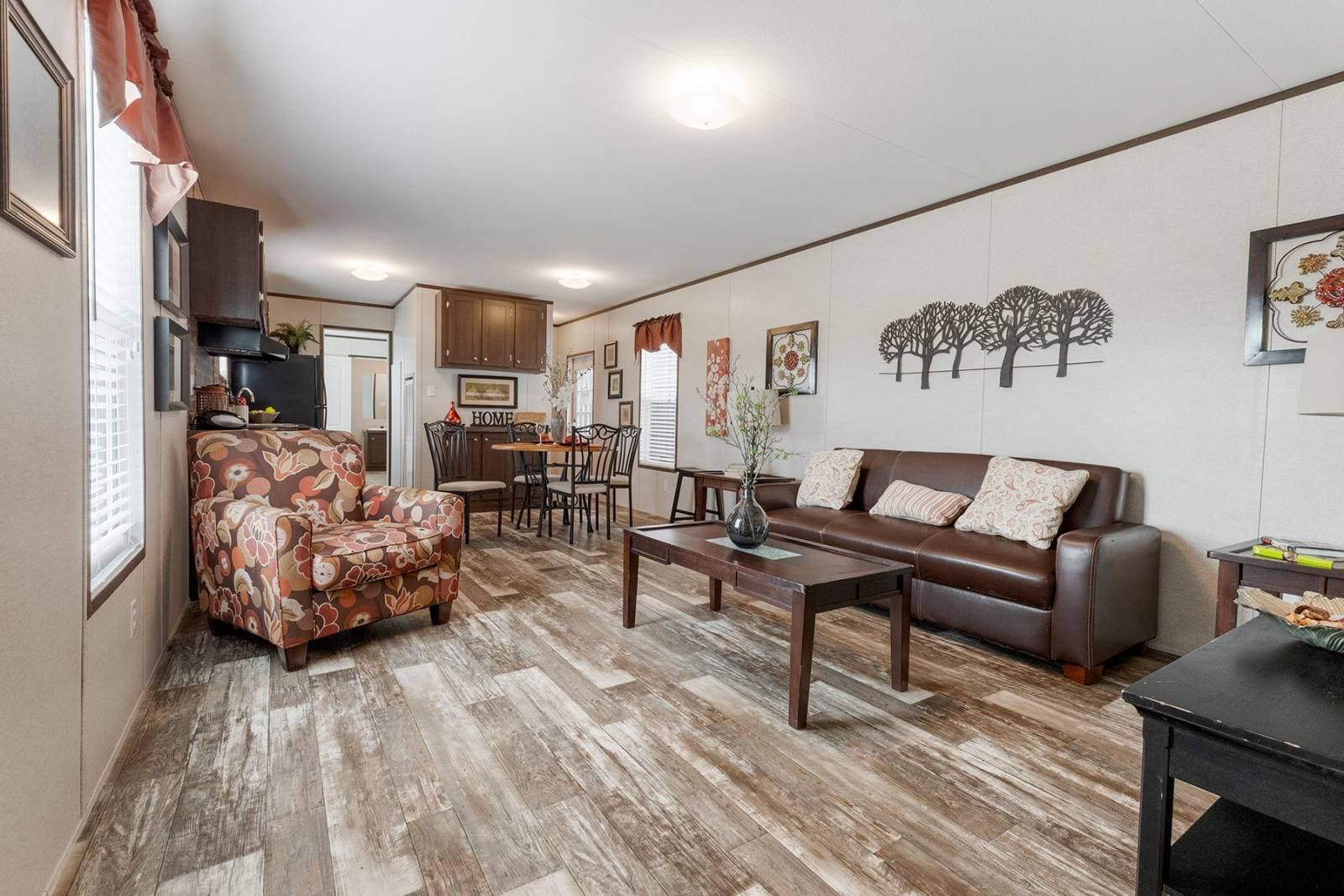 Rm1466a interior home features