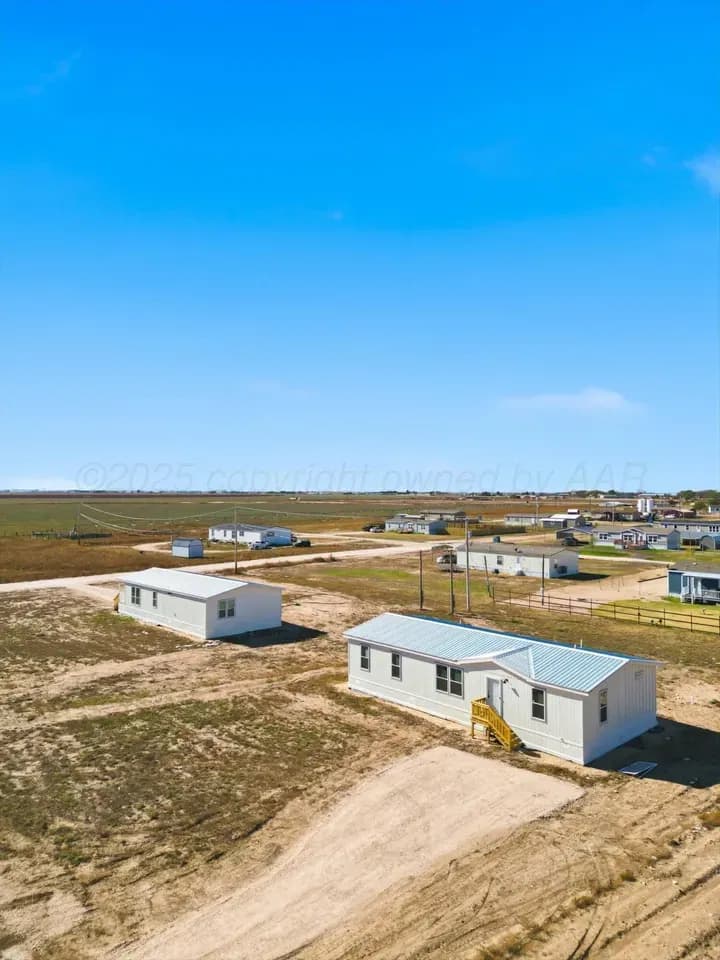 Rm2856b - 0.51 acre lot exterior home features