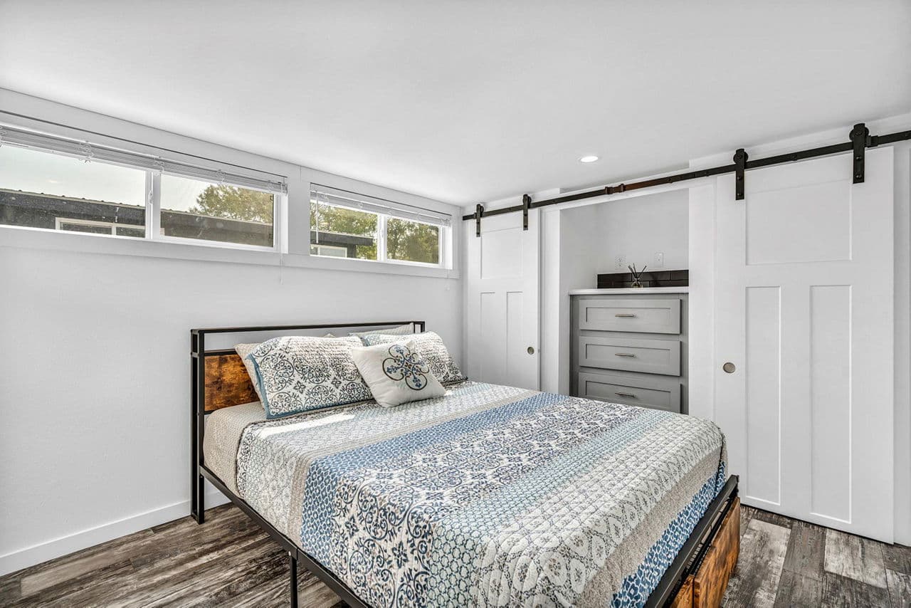 Aps 522a-sl - rv lot (2 available) bedroom home features