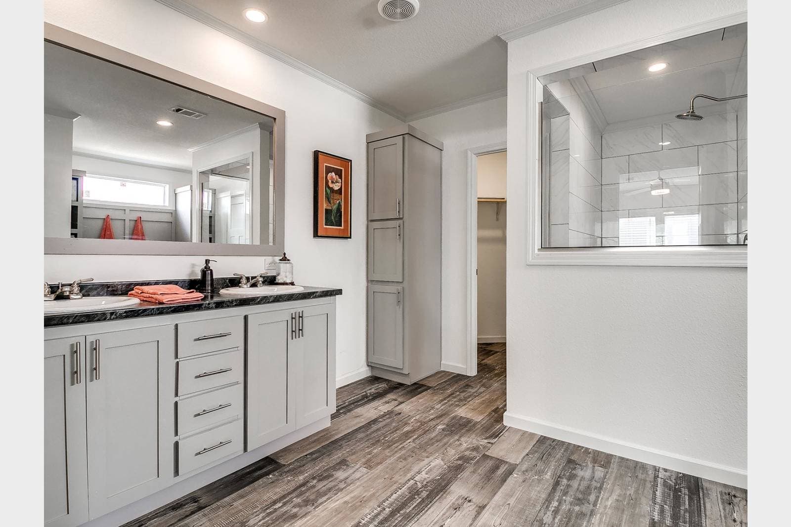 Titan extreme 3266a [the aspen] bathroom home features