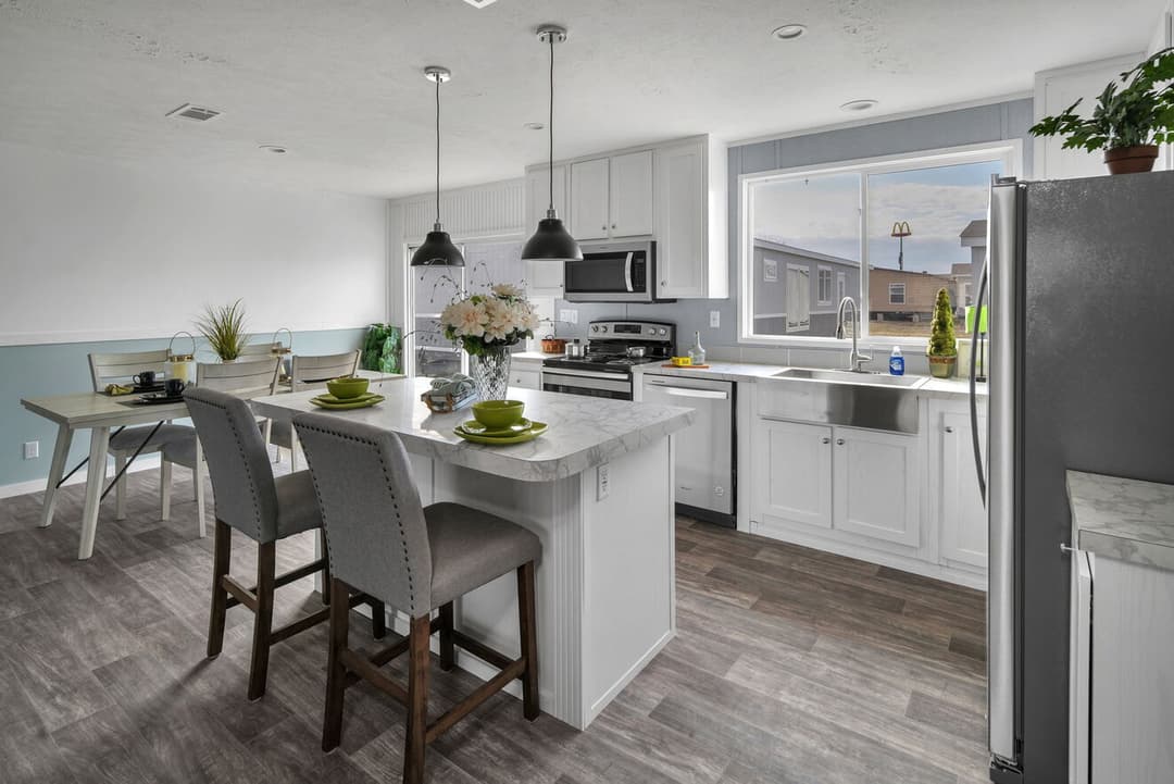 Valu maxx premier 32643e interior and kitchen home features