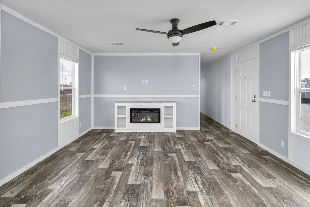 Alamo lite 16763r interior home features