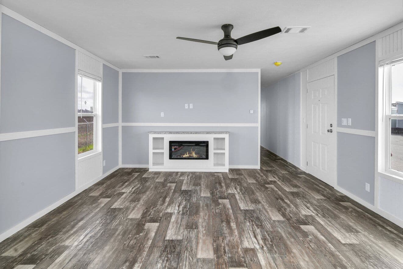 Alamo lite 16763r interior home features