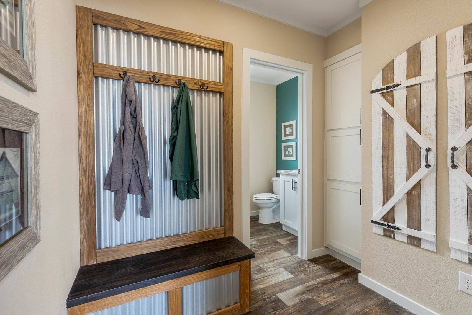 Titan extreme 3272e  home features