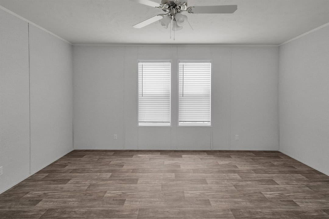 Valu maxx 28563m interior home features