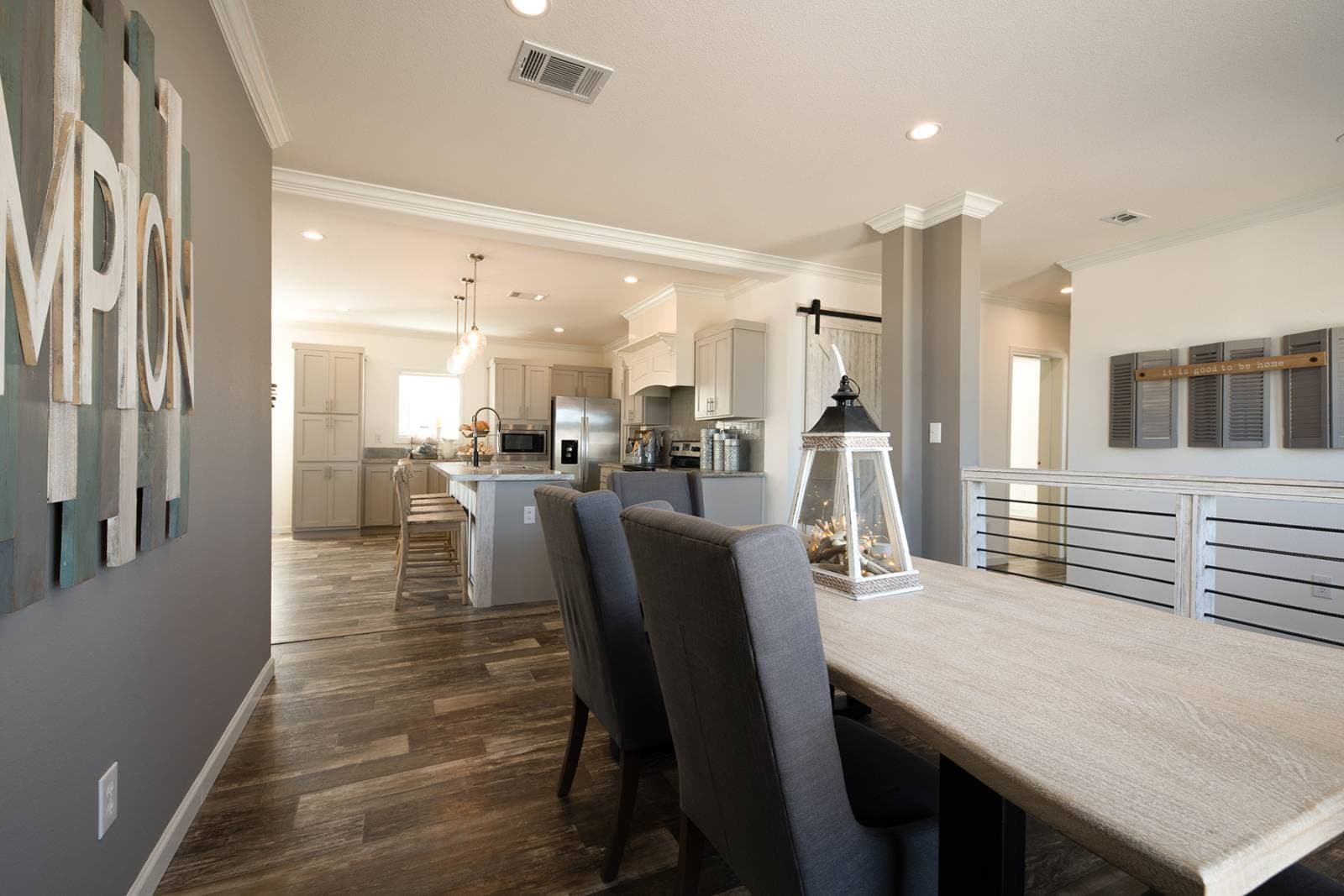 Titan extreme 3266a [the aspen] interior home features