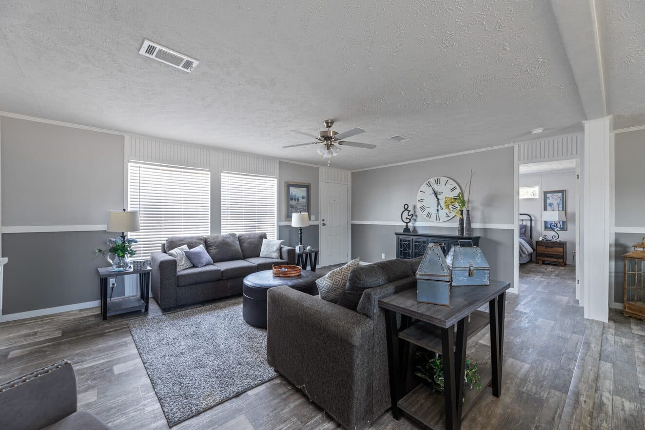 Valu premier 32483g interior home features