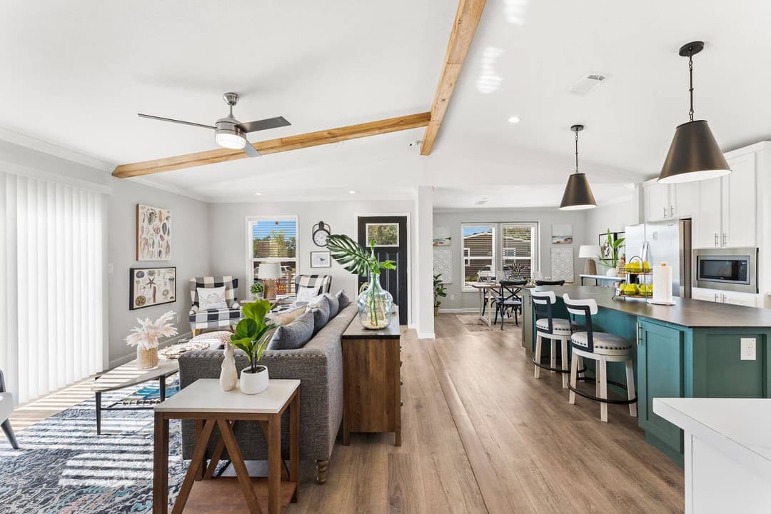 Titan extreme 2856h interior home features