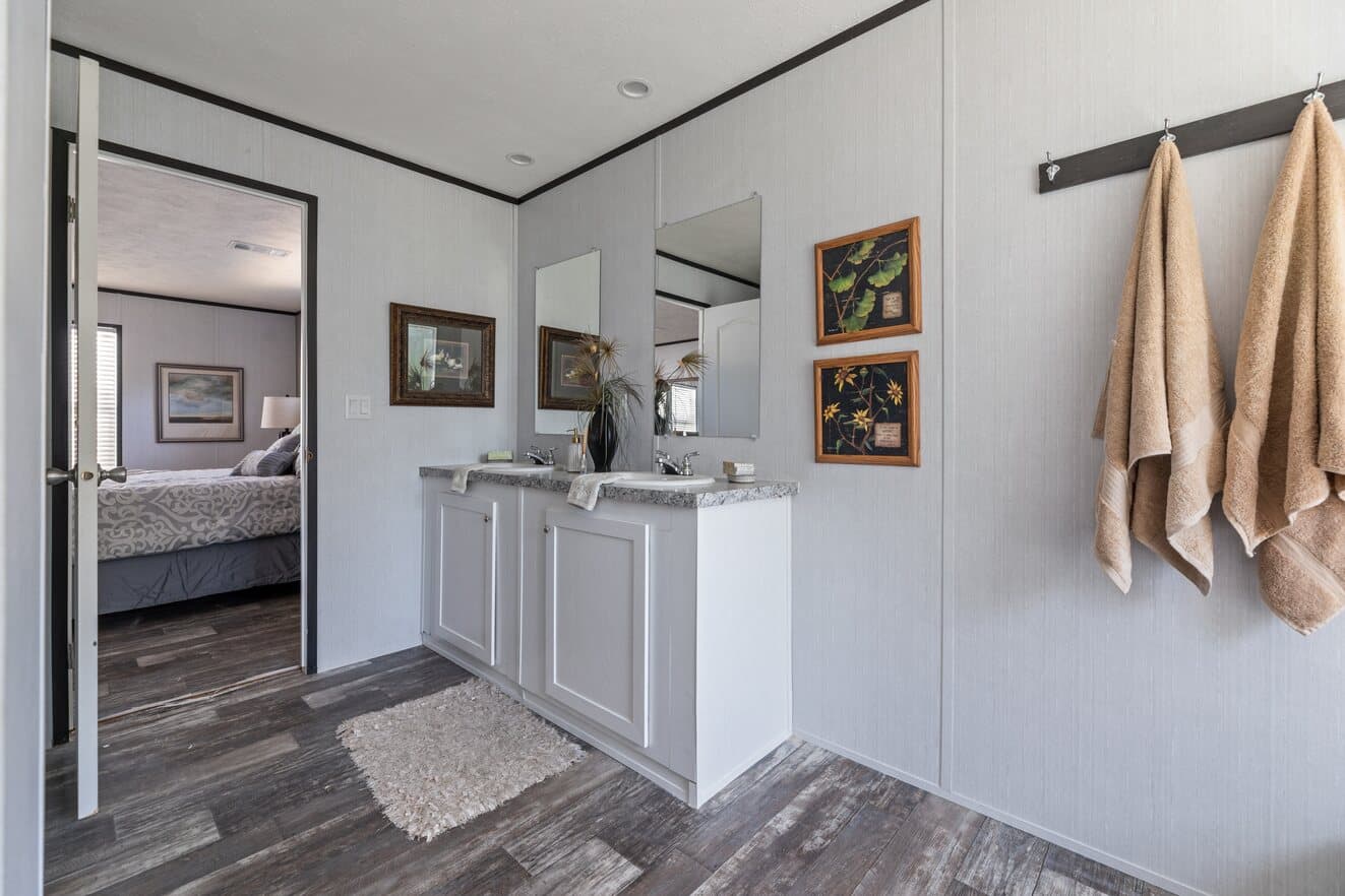 Valu premier 32563g interior home features