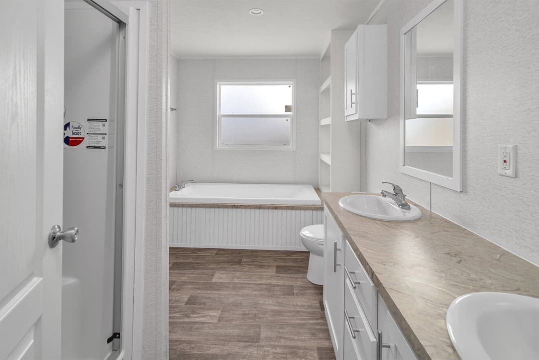 Valu maxx 28563m interior and bathroom home features