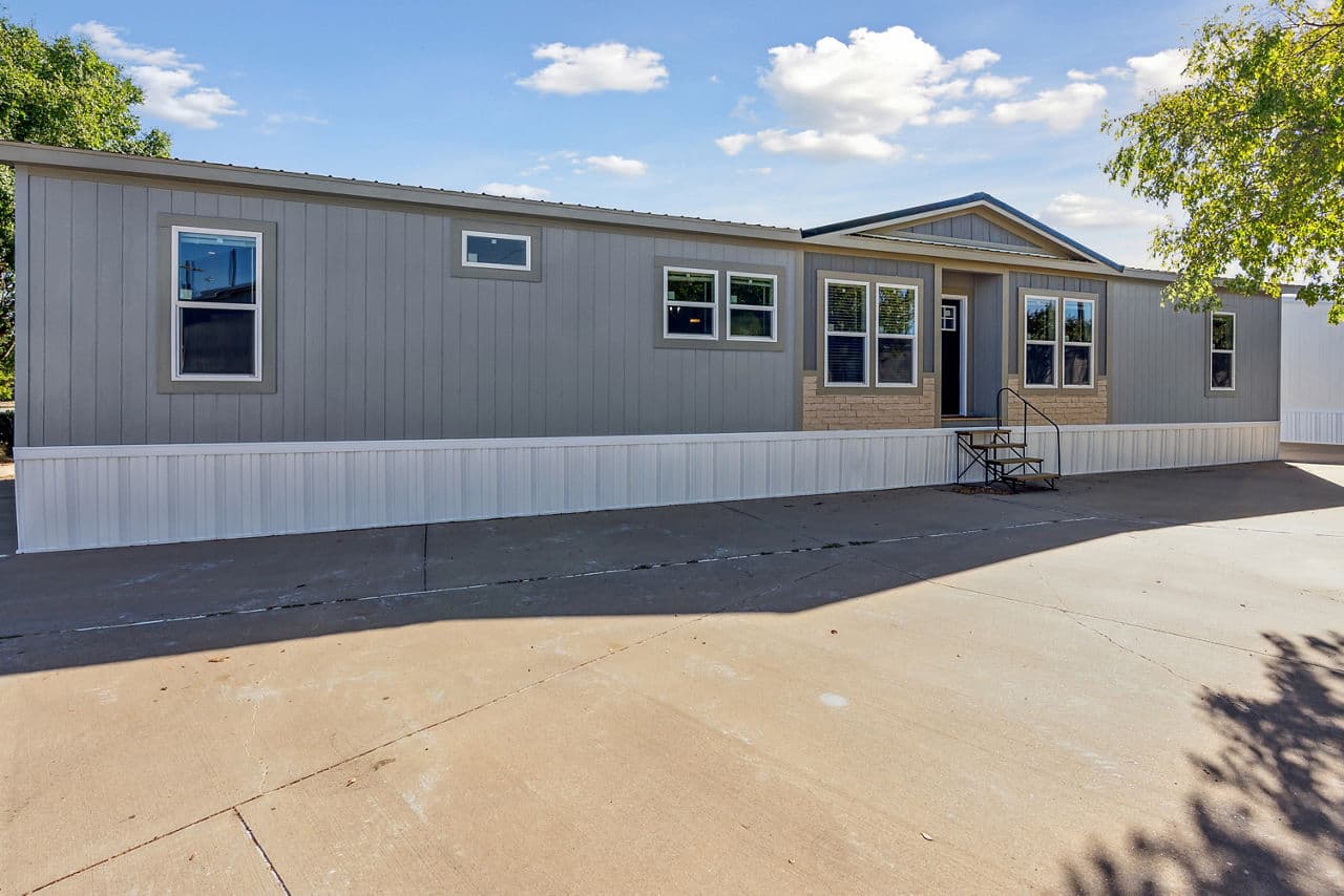 Innovation 3268h elevation and exterior home features