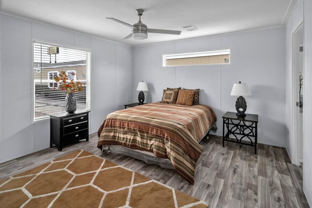 Valu 28483u interior home features