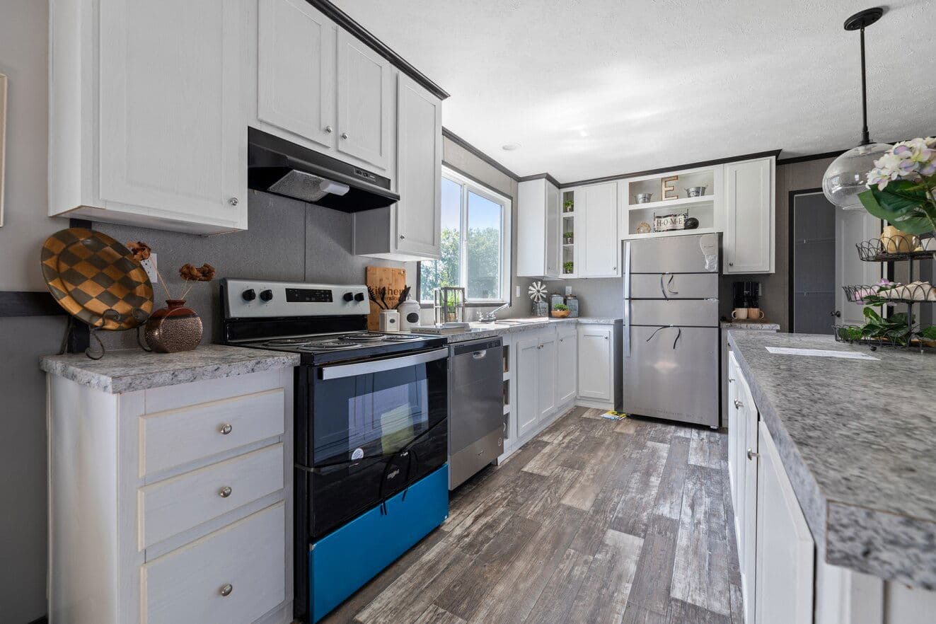 Valu premier 32563g interior and kitchen home features