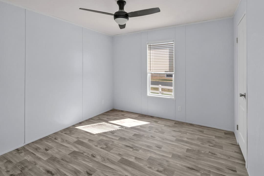 Valu maxx premier 32684f interior home features