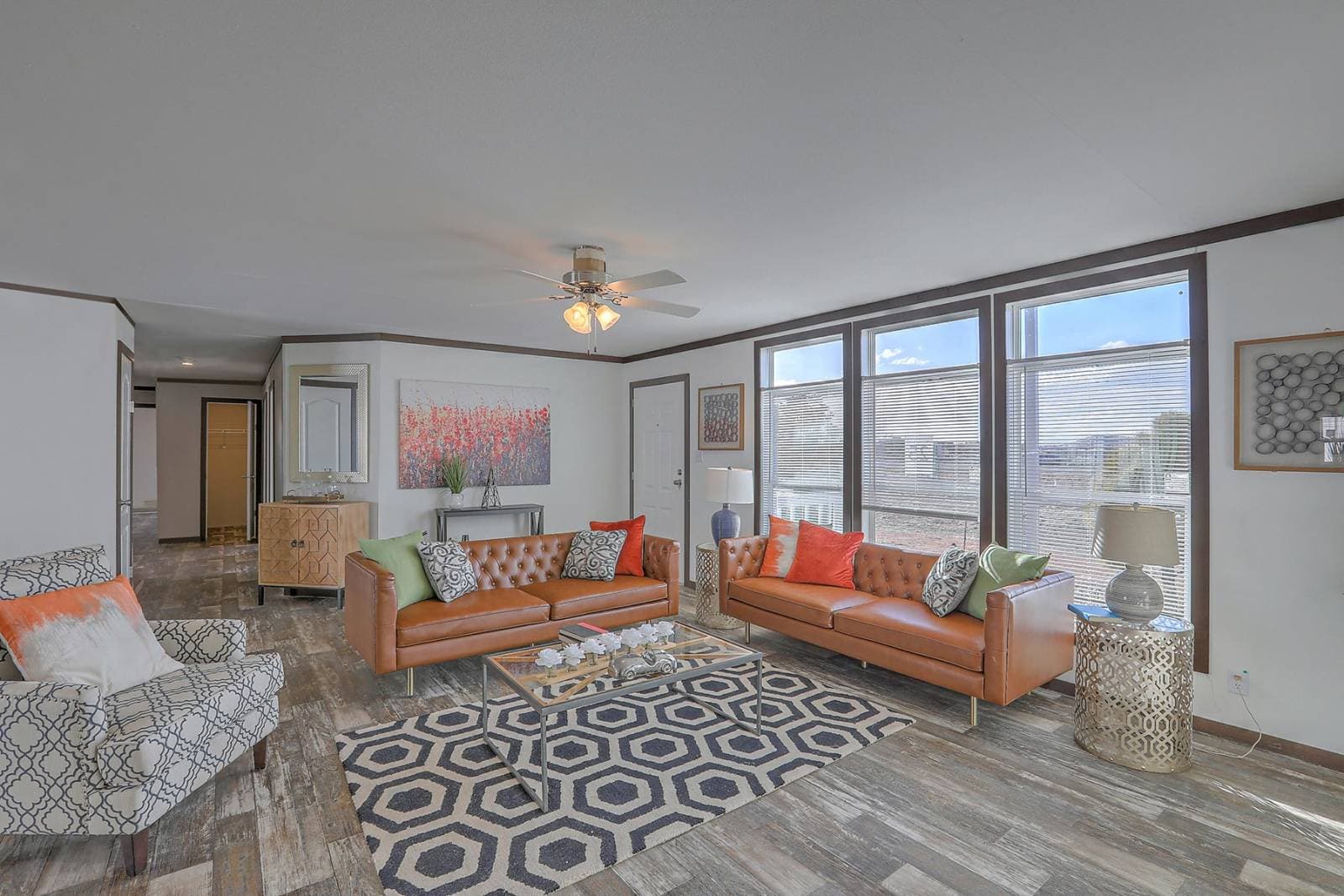 Csd3276l interior home features