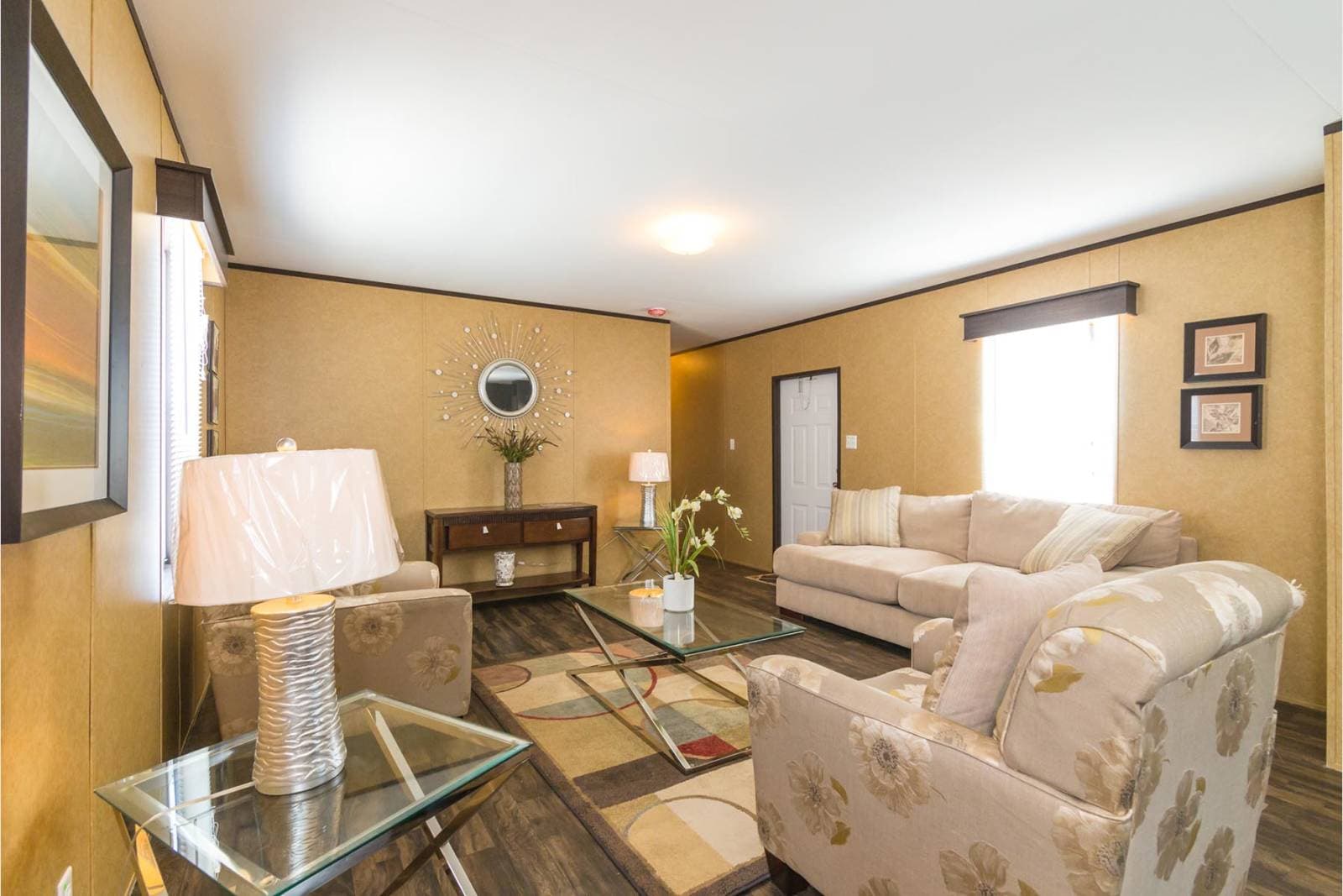 Cs1672a interior home features