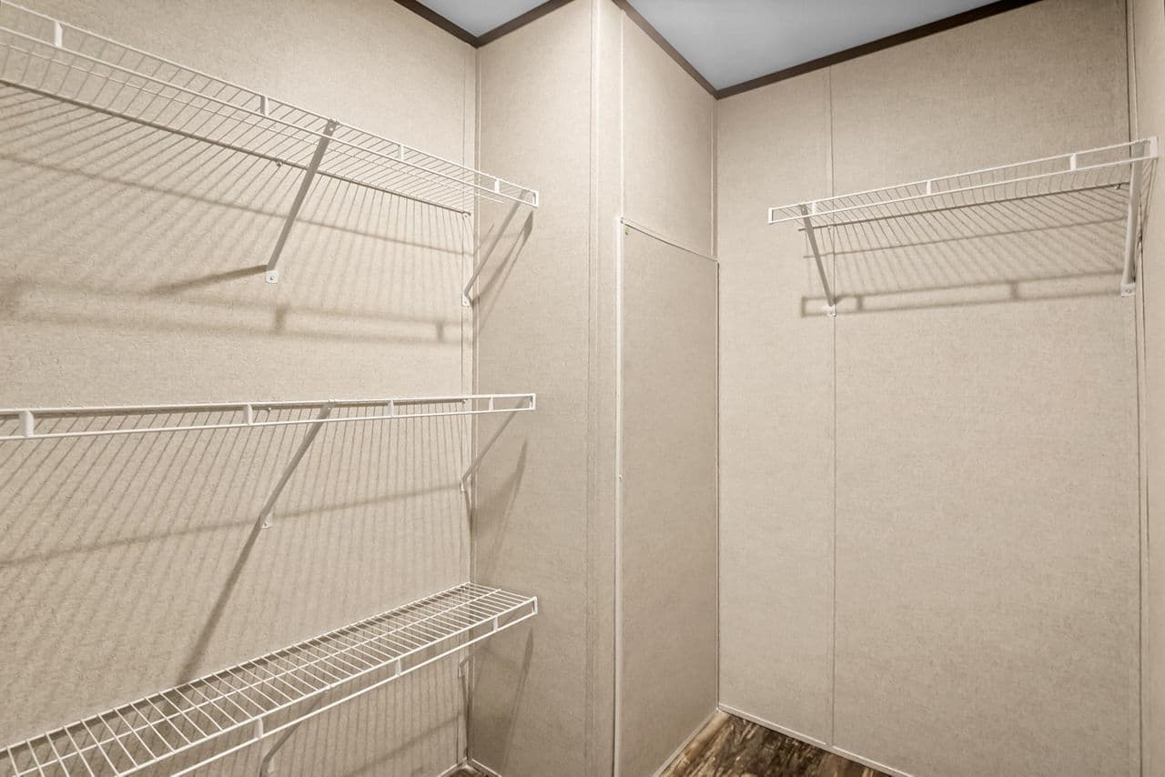 Prime calloway 135 interior home features