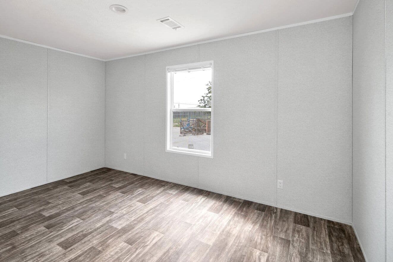 Valu maxx premier 16763a interior home features