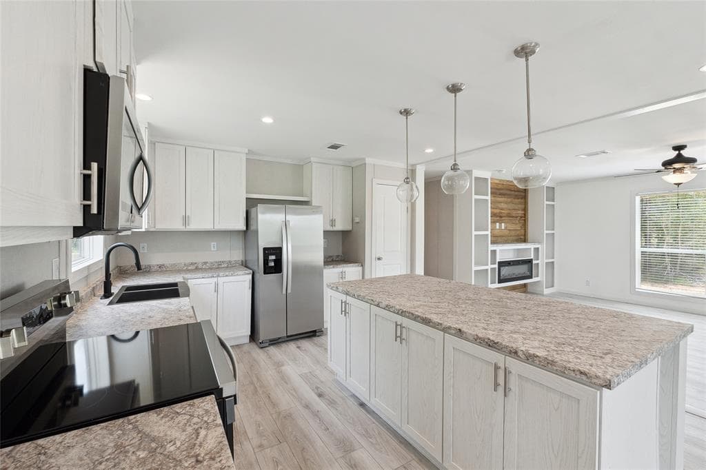 Nm2860l - 1.18 acre lot kitchen home features