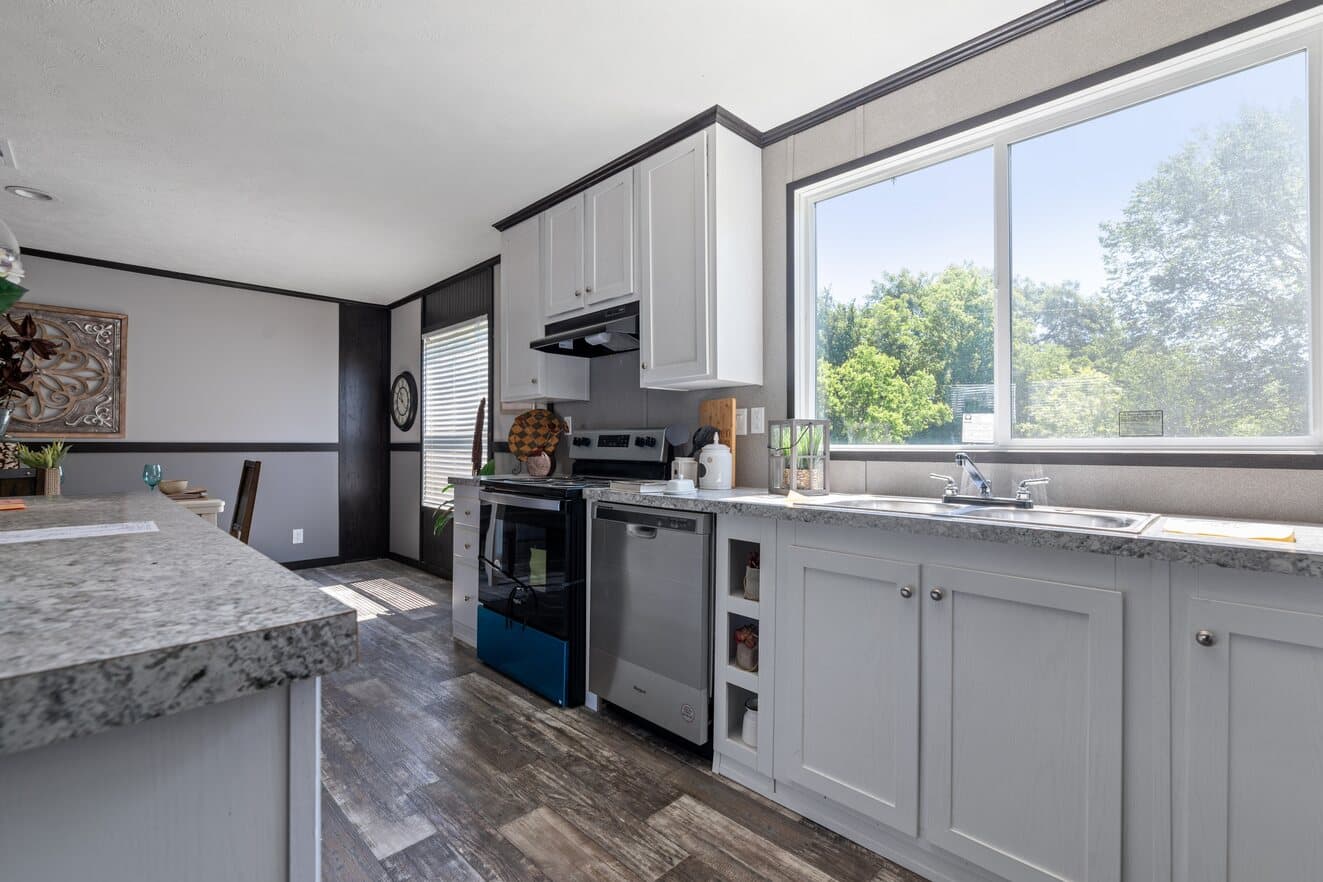 Valu premier 32563g interior and kitchen home features