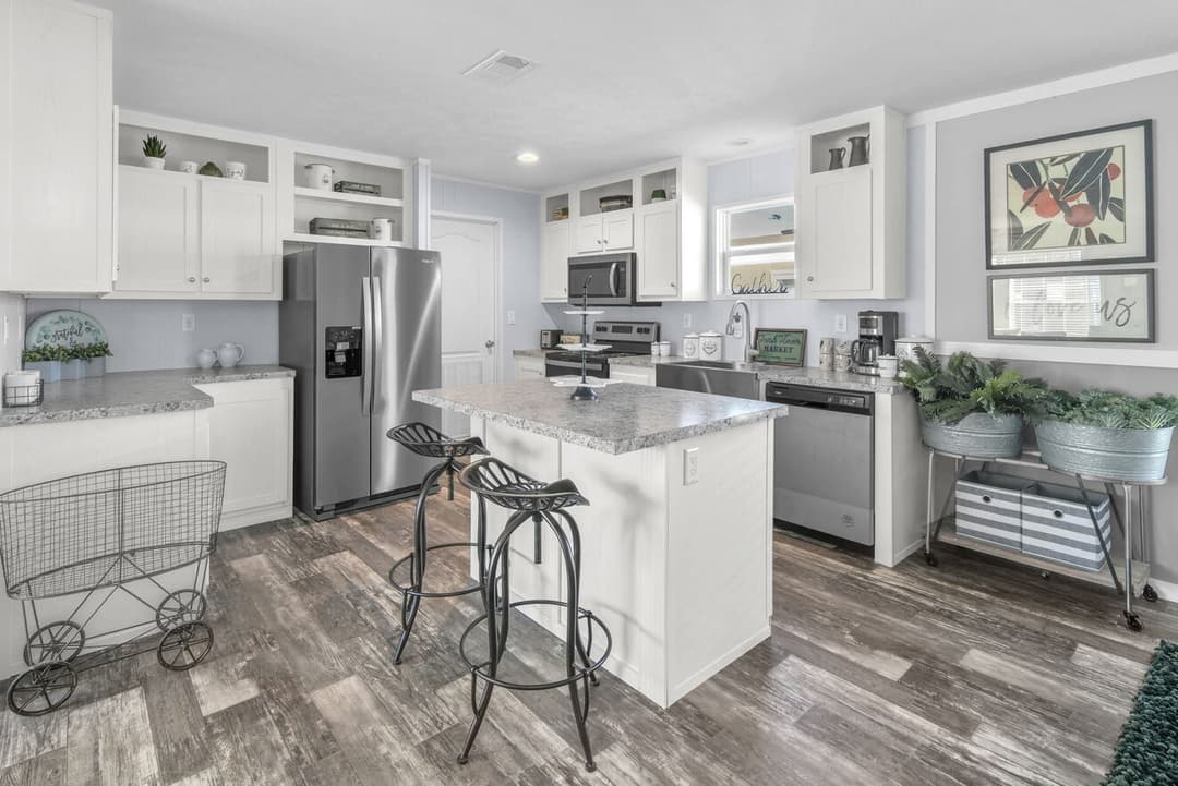 Valu 28563u interior and kitchen home features