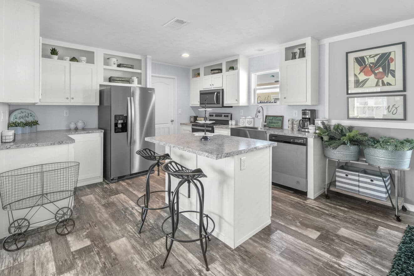 Valu 28563u interior and kitchen home features