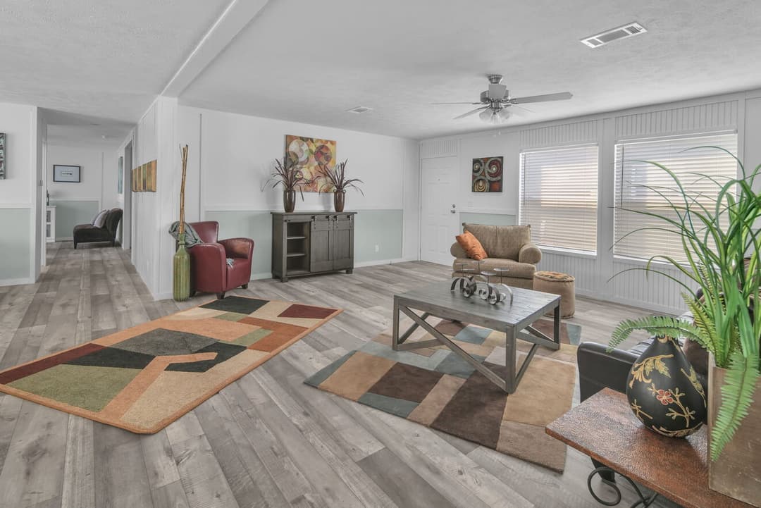 Valu premier 32643g interior home features